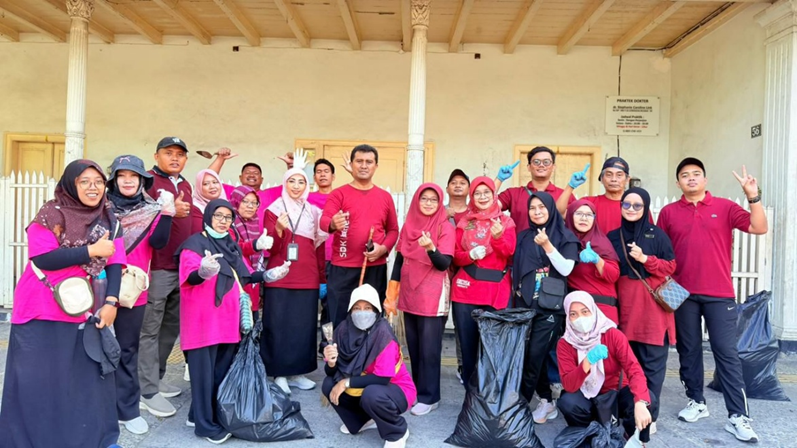 Pegawai Dinas Kesehatan dan UPT Dinkes Meramaikan Kerja Bakti Kota Yogyakarta